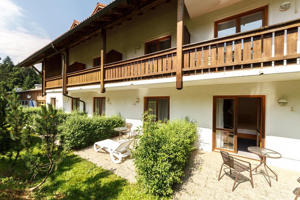 Neu renoviert- Apartments Michaela Philippsreut Exterior foto